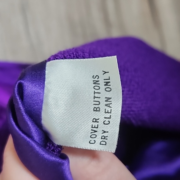 St. John Collection Satin and Knit Cardigan Top in Purple Abstract - Picture 11 of 14